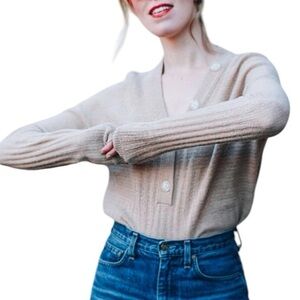Duffy Pink 100% Cashmere Sweater Size Medium V Neck Long Sleeve Button Detail